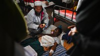 Kapal feri tersebut membawa sekitar 800 penumpang di distrik Jhalokati di Sungai Sugandha. Insiden tersebut menewaskan 39 orang dan 72 lainnya mengalami luka-luka.
