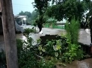 Hujan 6 Jam, 21 Desa di Madiun Terendam Banjir Setinggi hingga 1,5 meter