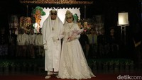 Bupati Kudus, HM Hartopo pun meminta kepada masyarakat untuk tetap melestarikan budaya leluhur. Dia pun mengaku berupaya untuk mematenkan warisan budaya yang ada di Kudus. (Dian Utoro Aji/detikTravel)