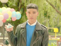 8 Pesona Fadly Faisal, Adik Bibi Ardiansyah saat Jadi Model Iklan