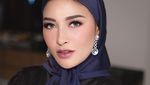 Keseruan Shandy Purnamasari Saat Kulineran Bareng Keluarga dan Sahabat