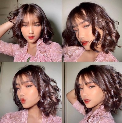 Gaya Fuji mengenakan kebaya. Gaya Fuji mengenakan kebaya.