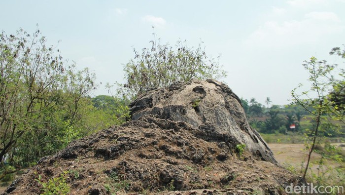 Berendam air panas di Gunung Peyek Bogor
