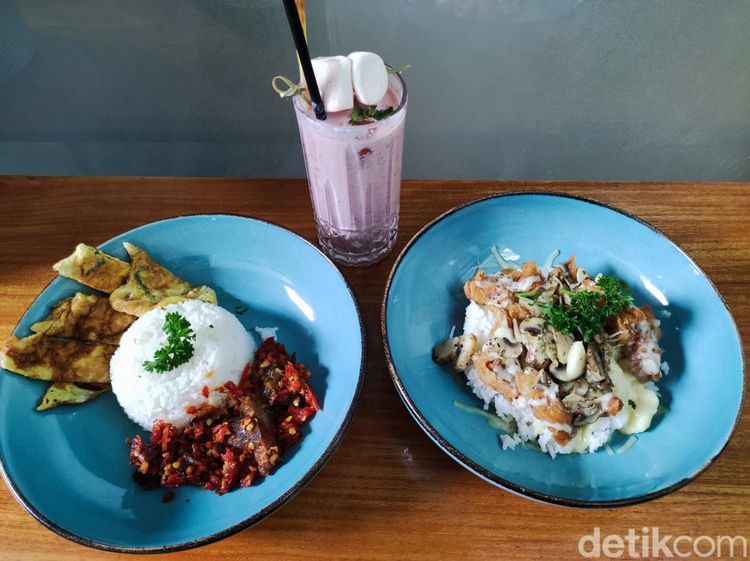 Dori Mozarella dengan Keju Mulur di Kafe Hakuna Matata