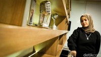 Selepas Rising Star Indonesia, Hanin aktif mengcover lagu di kanal YouTubenya yang sekarang memiliki 3,94 juta subscribers.