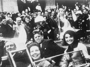 Antara Kennedy, Oswald, dan Perang Intelijen