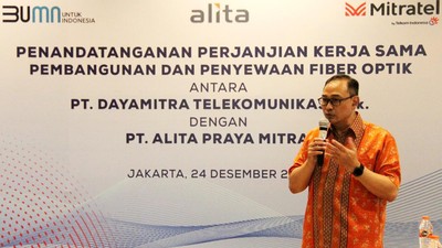 Bangun Jaringan Infrastruktur Telekomunikasi