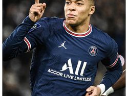 Meme Lionel Messi Melempem di Liga Prancis