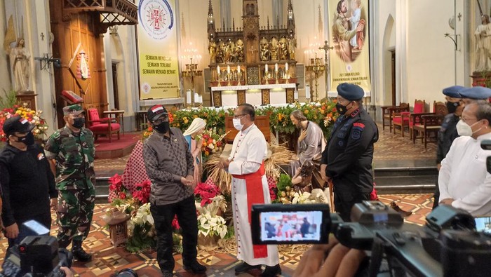 Mahfud Md tinjau persiapan Natal di Gereja Katedral Jakarta