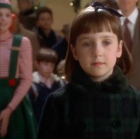4. MatildaMatilda menjadi salah satu film favorit bertemakan Natal. Film komedi fantasi yang disutradarai Danny DeVito tersebut dibintangi Mara Wilson.Foto: Internet