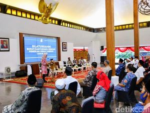 Hibah Rp 27 Miliar Disalurkan, Bupati Ipuk Tegaskan Tak Boleh Ada Potongan