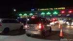 Pemudik Mulai Padati Gerbang Tol Cikampek Utama