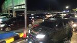 Pemudik Mulai Padati Gerbang Tol Cikampek Utama