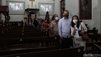 Tema Natal pada tahun 2021 ini adalah Cinta Kasih Kristus yang Menggerakkan Persaudaraan. Diusungnya tema ini agar mengingatkan umat untuk saling mengasihi dengan segenap hati dalam kasih persaudaraan yang tulus dan ikhlas melalui tindakan belarasa.