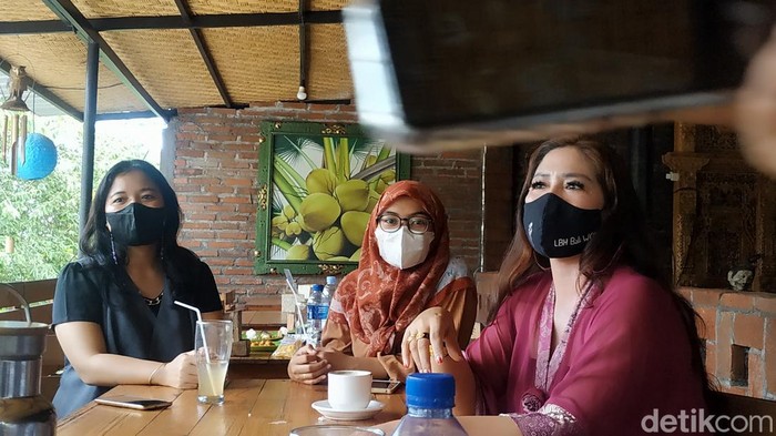 Polisi memanggil Ketua Komite Persiapan Seruni Bali terkait dugaan kasus pelecehan seksual di Universitas Udayana. Polisi berencana memanggil terduga korban. (Sui Suadnyana/detikcom)