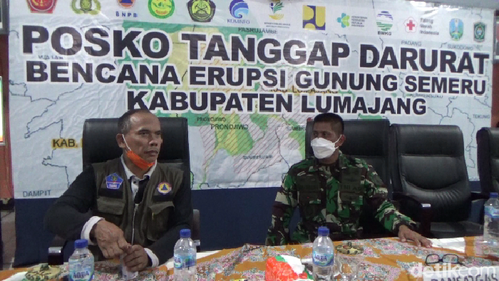posko tanggap darurat semeru