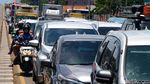 Sabar Ya, Jalan RE Martadinata Tangsel Lagi Macet