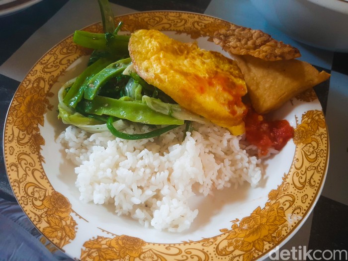 Sayur Olah-olah, makanan khas Desa Tetebatu