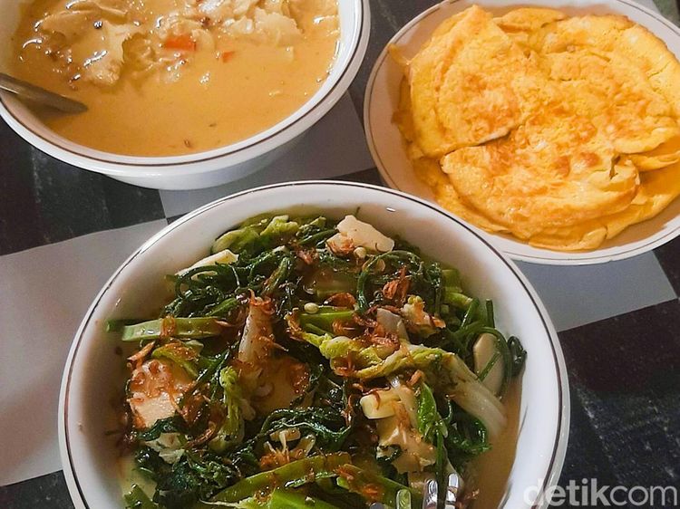 Sarapan Nikmat Pakai Sayur Olah-olah Khas Lombok yang Gurih Sedap