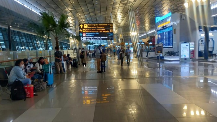 Suasana di Bandara Soetta H-1 Natal (Khairul-detikcom)