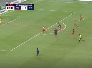 Video: Gawang Vietnam Dikoyak T3, Tiki-Taka Thailand!