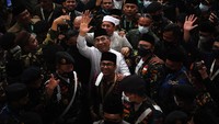 Yahya Staquf resmi menjadi Ketum PBNU setelah menang di dua tahapan penghitungan suara. Di tahap pemilihan bacalon ketum, Yahya Staquf unggul dengan suara sebanyak 327. Perolehan suara Yahya juga unggul cukup telak di tahap pemilihan caketum PBNU. Yahya Staquf meraih suara 337, sementara Said Aqil 210 suara.
