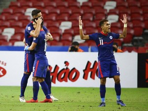 Piala AFF 2020: Aksi Singa Tua, Sudah Pincang tapi Pantang Menyerah