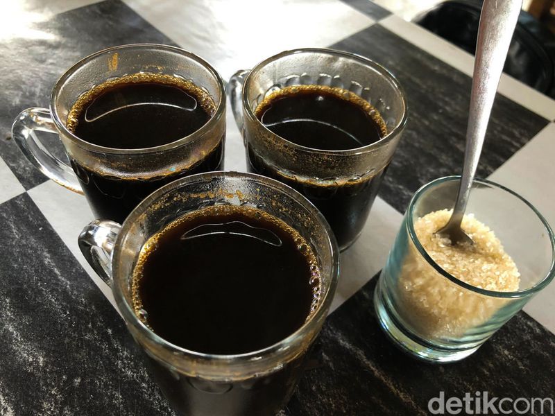 Cara Meracik Kopi Khas Desa Tetebatu