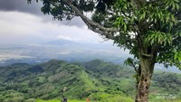 View sebelum puncak Gunung Pangradinan