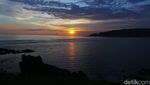 Bukit Seger Naik Daun, Mepet Sirkuit Mandalika dengan View Laut