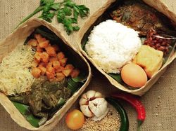 Nikmatnya Usaha Nasi Besek Tasikmalaya, Sebulan Terjual 2.000 Porsi