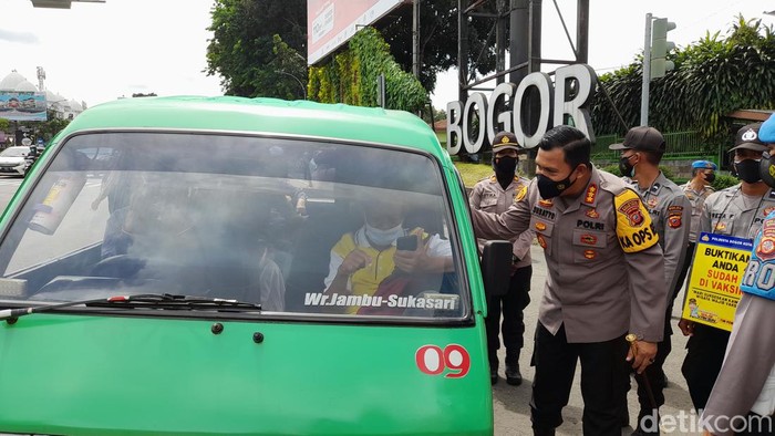 Razia vaksin di Terminal Branangsiang Bogor