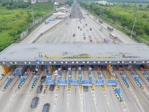 1,2 Juta Kendaraan Tinggalkan Jabotabek Via Tol Sejak Sepekan Jelang Natal