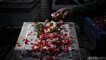 Suasana Ziarah Umat Nasrani di Makam Keturunan Portugis