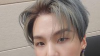 Suga BTS, member BTS yang jago bernyanyi dan rapp ini sedang menjadi sorotan. Karena, dirinya telah dikonfirmasi positif Covid-19. Foto: dok. Big Hit
