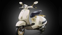 Vespa 946 Christian Dior merupakan model Vespa paling eksklusif, dihadirkan pada tahun 2012 dan dikhususkan untuk kesempurnaan estetika dan teknologi, diinterpretasikan ulang oleh Maria Grazia Chiuri, Direktur Kreatif koleksi wanita Dior. Foto: doc. Vespa