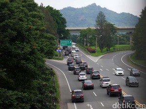 Syarat Perjalanan Darat dan Mobil Pribadi Selama Periode Tahun Baru 2022