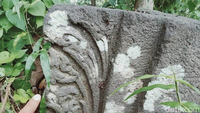 Batu candi yang ditemukan di dekat kandang ayam Klaten