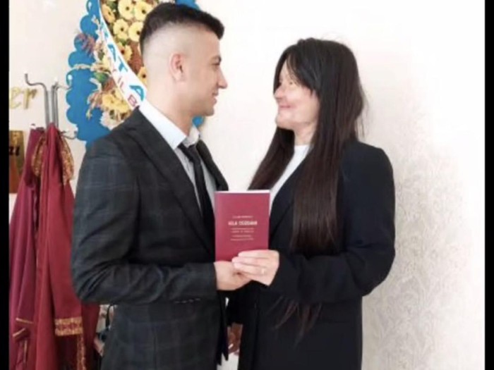 Berfin Ozek Berfin Ozek