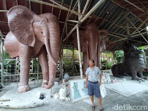 Berkenalan dengan Sosok di Balik Gerbang Masuk Borobudur