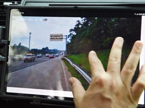 Duh! Ada Saja Cara Pengendara Mengakali ETLE di Tol