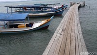 Kapal tersebut khusus melayani rute pulang pergi dari Pelabuhan Tanjung Ru menuju dermaga Pulau Leebong. Perjalanan rute itu memakan waktu kurang lebih 30-40 menit.