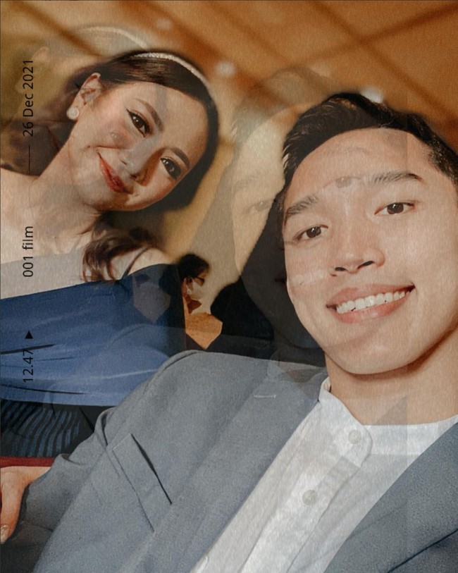 Pada foto yang diunggah Jonatan Christie, tampak keduanya mengenakan busana berbeda. Shanju pun tampil dengan makeup yang lebih bold. Foto: Instagram