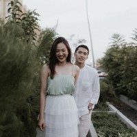 Inilah potret pertunangan keduanya. Tidak diketahui pasti kapan pertunangan mereka berlangsung. Shanju mengunggah momen pertunangan mereka pada Minggu (26/12/2021). Foto: Instagram @shanju