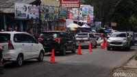 Polisi tidak menerapkan rekayasa lalulintas ganjil genap di kawasan wisata Lembang. Sebab sudah diterapkan rekayasa oneway untuk mengurai kepadatan kendaraan.