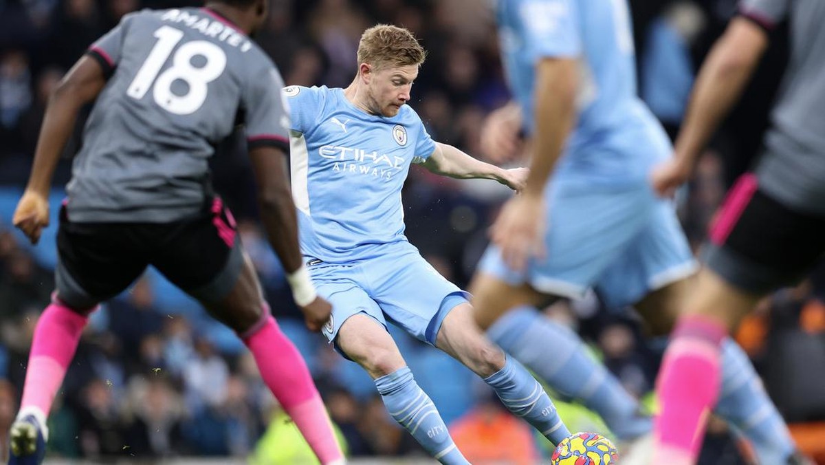 Manchester City unggul 4-0 atas Leicester City di babak pertama. (Foto: Getty Images/Alex Pantling)