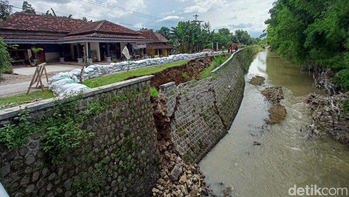 plengesengan ambrol di ponorogo