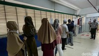 Warga juga diminta untuk menerapkan Prokes ketat.
