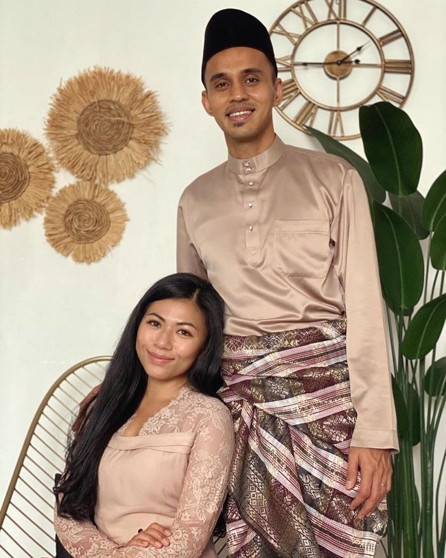 Shahdan Sulaiman adalah gelandang Singapura yang cukup berperan dalam pertarungan sengit semalam. Pria 33 tahun itu juga telah menikah dengan wanita bernama Suzielya. Mereka sudah memiliki dua orang putra.Foto: Instagram