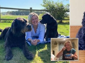 Wanita Ini Mengaku Lebih Suka Makan Bersama Anjing Dibandingkan Manusia